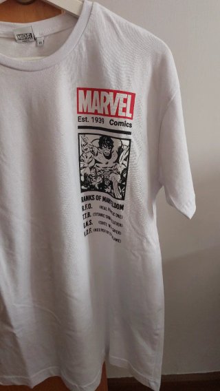 T-shirt Marvel bianca taglia XS