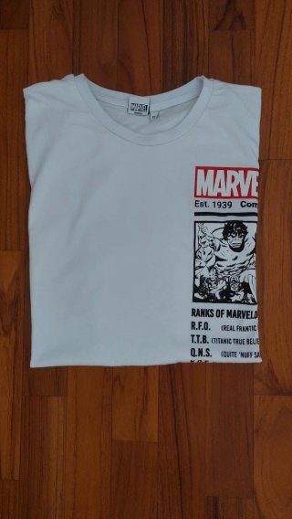 T-shirt Marvel bianca taglia XS