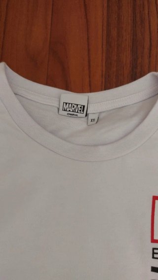 T-shirt Marvel bianca taglia XS
