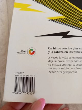 Nunca seré tu héroe
