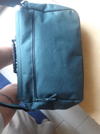 Bolso bandolera Puma negro y verde