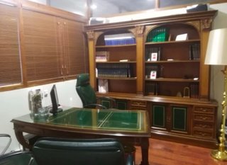Escritorio y Librería de Nogal