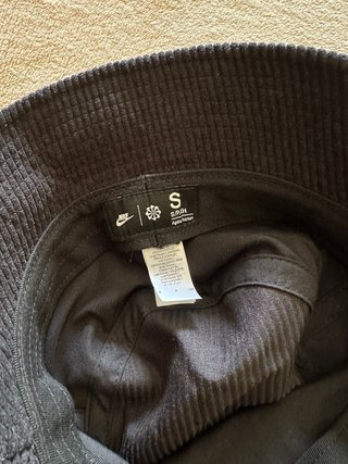 Gorro bucket Nike negro talla S
