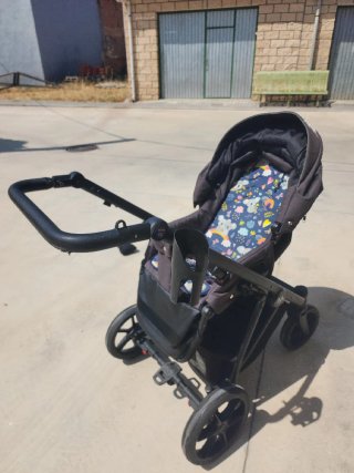 Carrito/silla de paseo gris reversible. 2 marchas.
