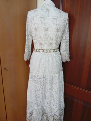 Abito pizzo bianco e beige con cintura Zara