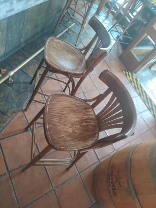 Sillas de bar de madera (50 unidades)