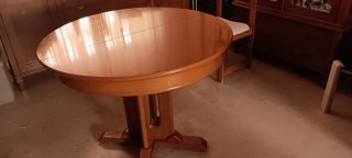 Mesa de comedor redonda de madera