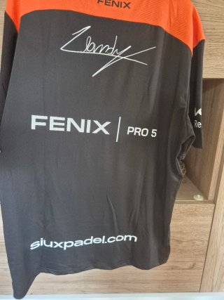 Camiseta Siuxpadel Negra y Naranja.