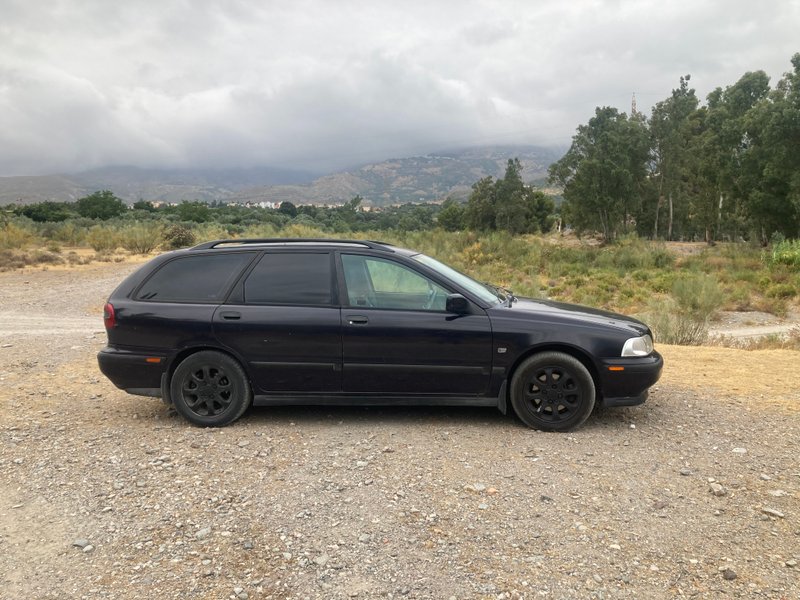 Volvo V40 TD 1999 - foto 1