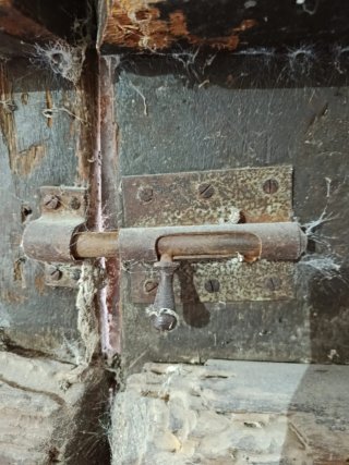 Portón Madera Maciza Antiguo con Postigo