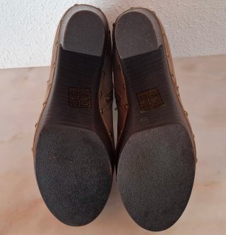 Botines tacón plataforma tachuelas