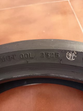 Neumáticos Moto CST