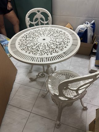 Conjunto mesa silla terraza jardín