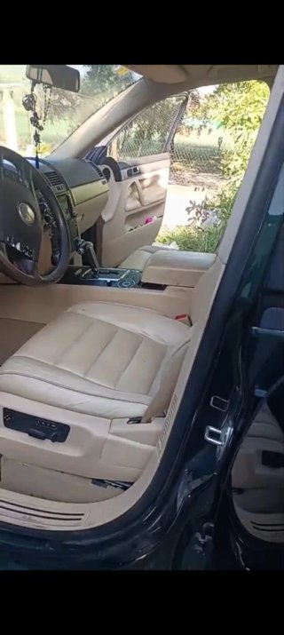 Vendo coche volvaguen tuaret entero o por piesas