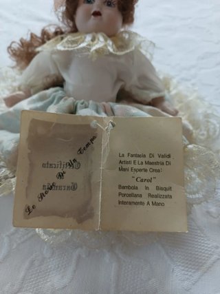 Bambola Carol porcellana certificato 18cm