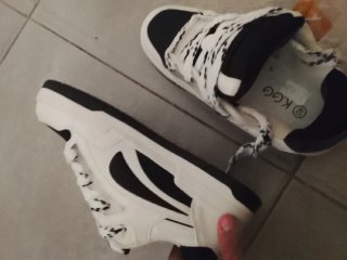 Zapatillas blancas y negras talla 40