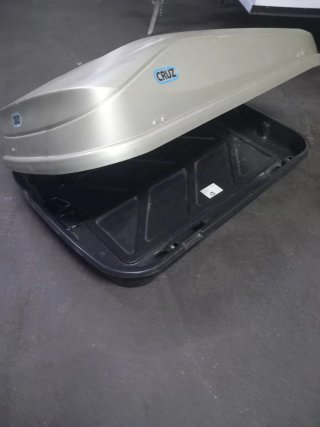 Cofre portaequipajes de coche