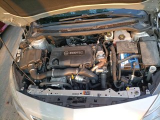 Opel Astra 2011