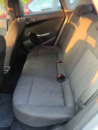 Opel Astra 2011