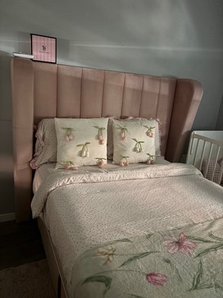 Cabecero de terciopelo rosa