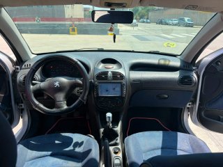 Peugeot 206 2002