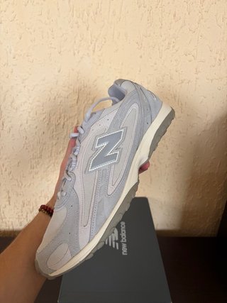 New Balance 204L Beige/Gris Talla 47.5
