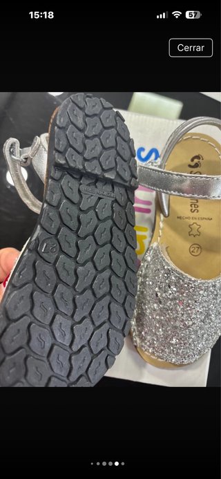 Sandalias niña plateadas con purpurina Talla 27