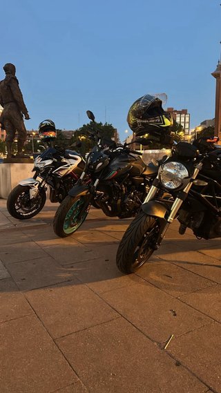Ducati Monster 696 Negra