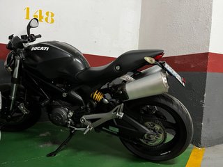 Ducati Monster 696 Negra