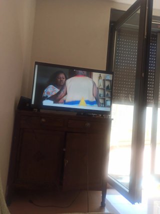 TV Samsung Negra