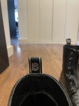 Botas negras con cremallera y plataforma DrMartens