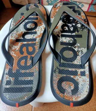 3 Pares Sandalias Rider, Ipanema, T/44-46 20€.