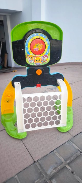 Centro sportivo Vtech per neonati con canestro e porta calcio