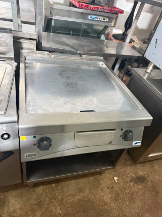 Plancha profesional Zanussi