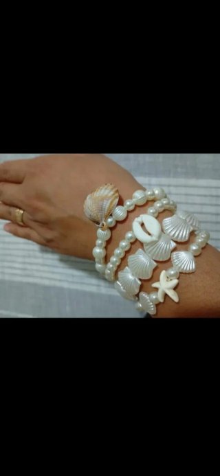 Set di 4 Braccialetti Estivi con Conchiglie