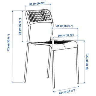 Escritorio y Silla Ikea Blancos en Sagrada familia
