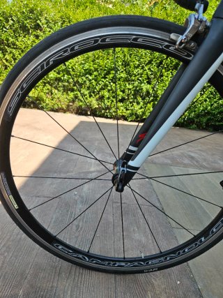 Specialized Tarmac SL4 Sport Carbono.