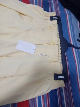 Pantaloni gamba larga