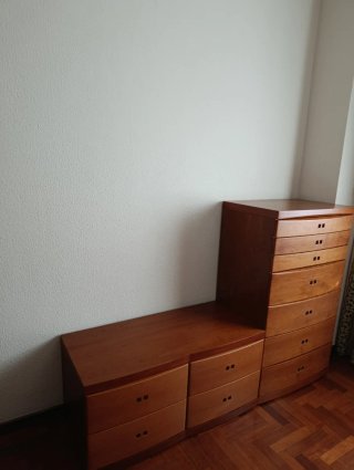 Dormitorio completo: cortinas y lámparas