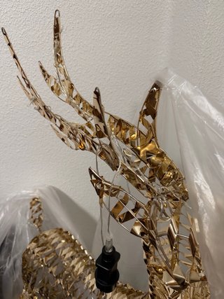 Reno Navideño Dorado Metal