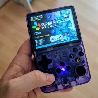 Consola Portátil Multiplataforma