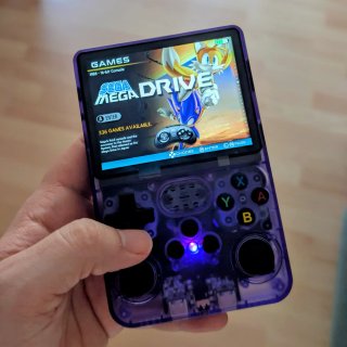 Consola Portátil Multiplataforma