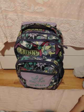 Mochila con ruedas divertida