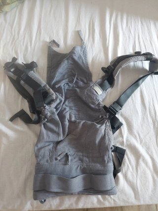 Mochila porteo Fidella bebe ergonómica