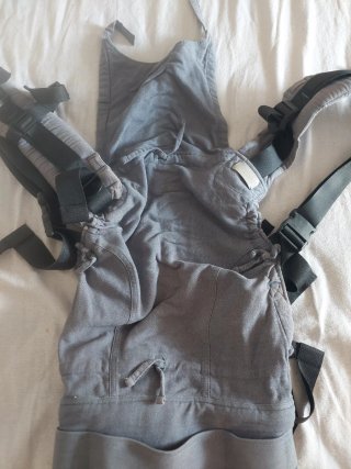 Mochila porteo Fidella bebe ergonómica