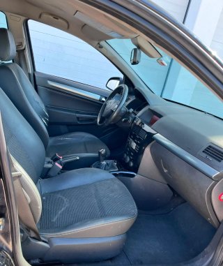 Opel Astra 2009