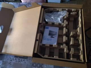 Caja Philips S Line 24 LCD monitor