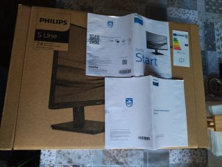 Caja Philips S Line 24 LCD monitor