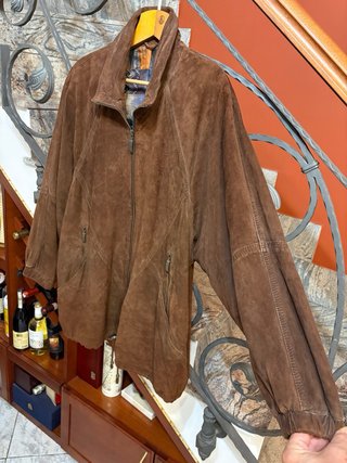 Giacca in vera pelle scamosciata morbida vintage