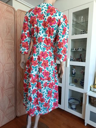 Vestido floral manga 3/4